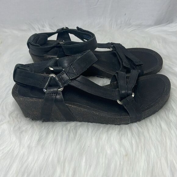 Teva Ysidro Black Leather Wedge Strappy Sandals Sz 8 - Picture 4 of 6